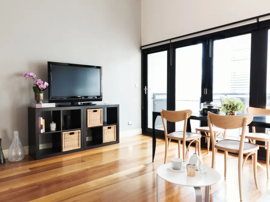 How-Bi-Fold-Doors-Open-Up-Living-Spaces